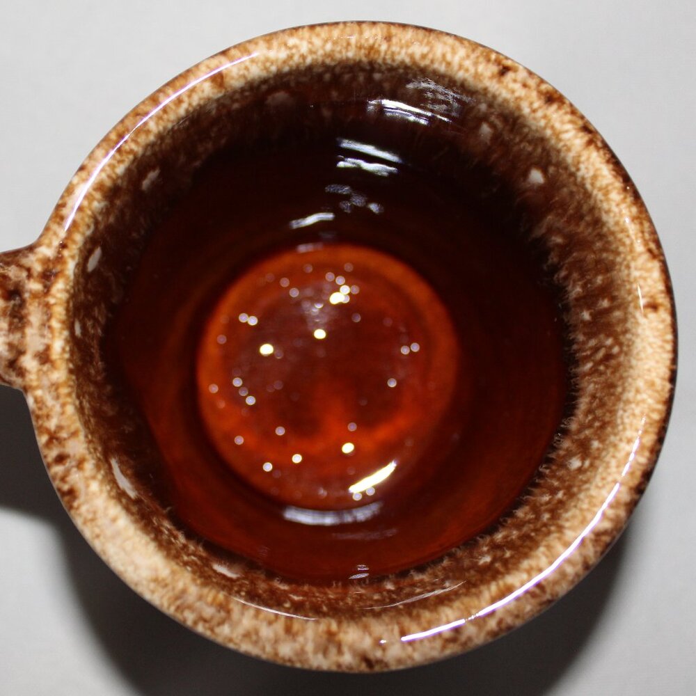 Vintage Hull Pottery Brown Drip Mug - Picture 5 of 9